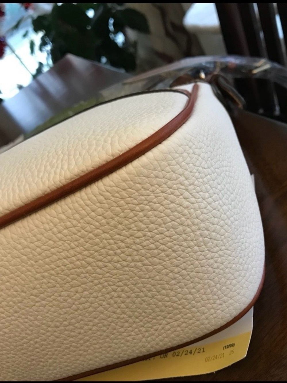 Dooney & Bourke White Presley Shoulder Bag - Picture 4 of 8